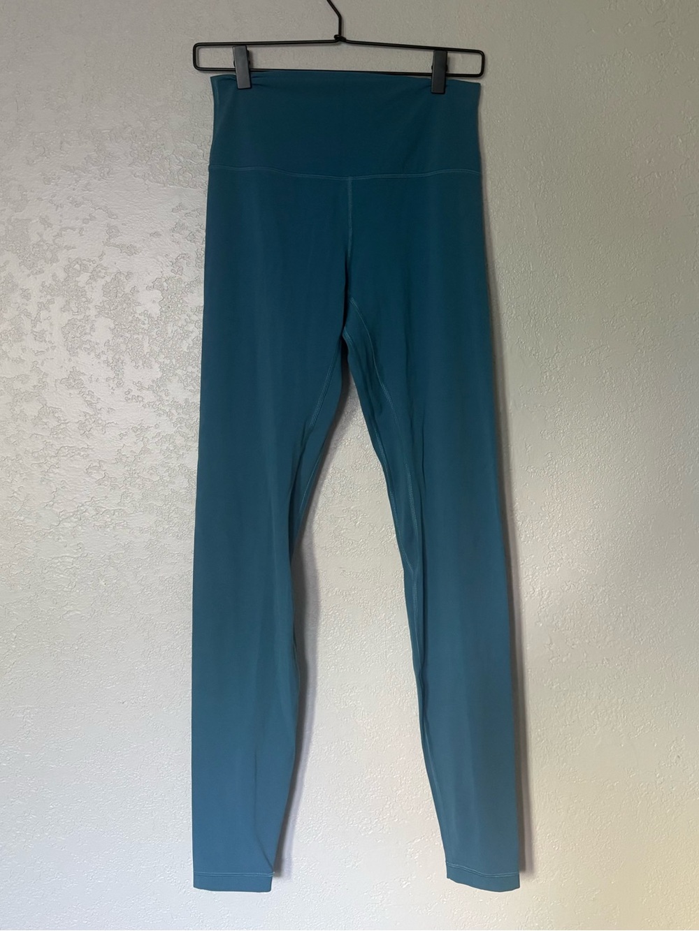LuluLemon blue leggings